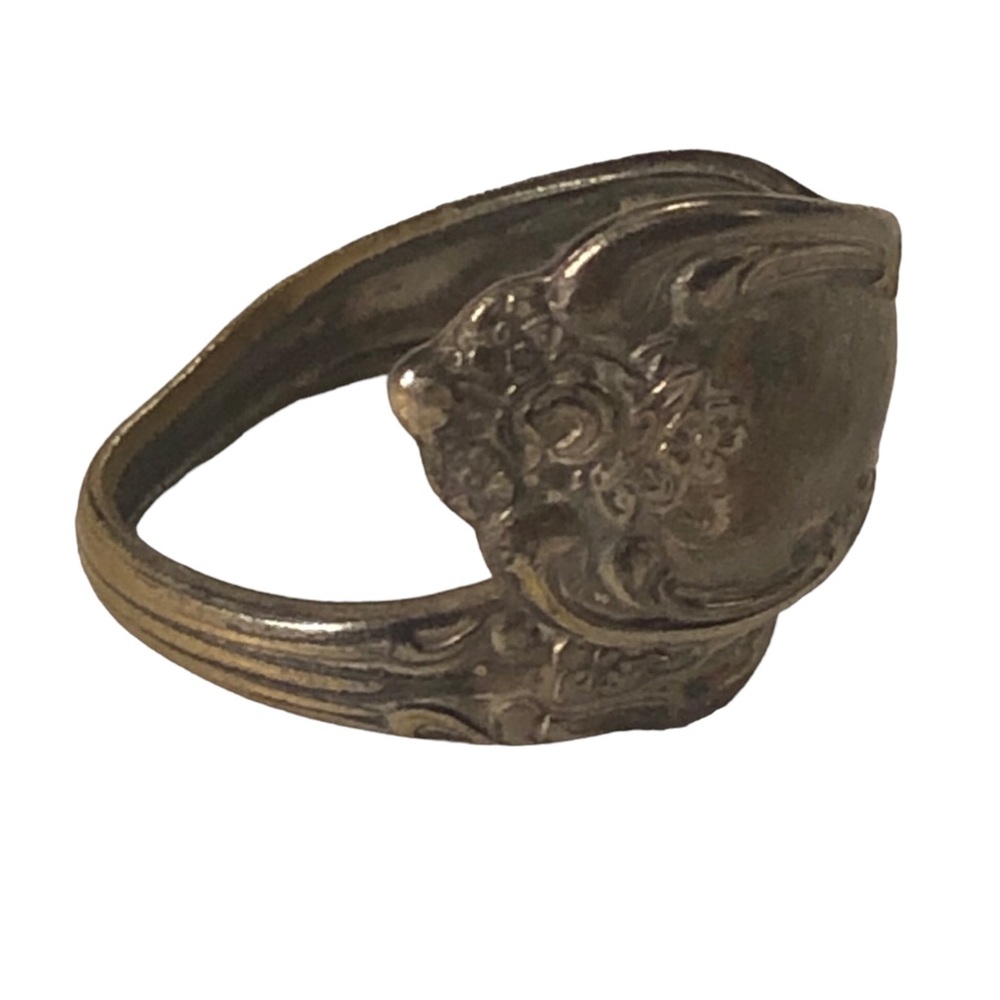 W.M. Rogers Silverware Ring size 7 - Picture 7 of 10